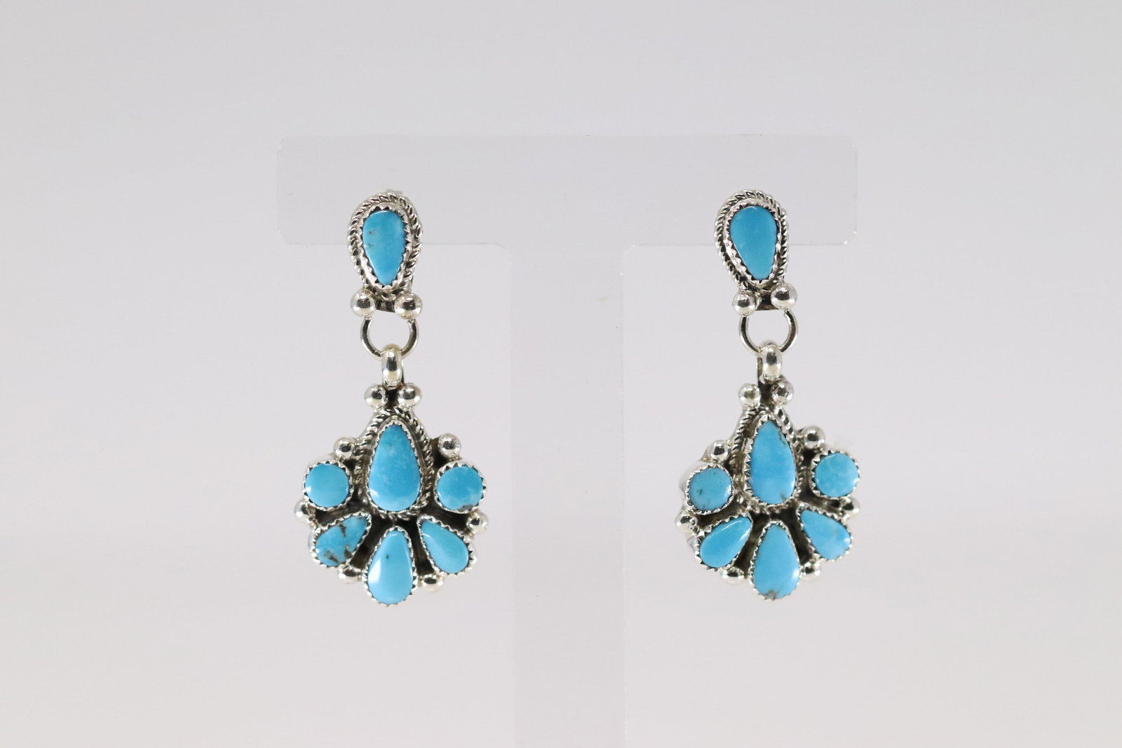 Native America Navajo Sterling Silver Kingman Turquoise Post Earring's By Alicia Wilson.: This is a Native America Navajo Sterling Silver Kingman Turquoise Post earring's By Alicia Wilson.