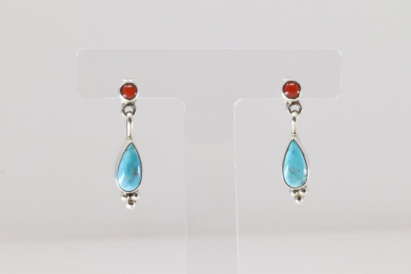 Native America Navajo Sterling Silver Coral & Turquoise Post / Dangling Earring's By Gary Shorty.: This is a Native America Navajo Sterling Silver Coral & Turquoise Post / Dangling Earring's By Gary Shorty.