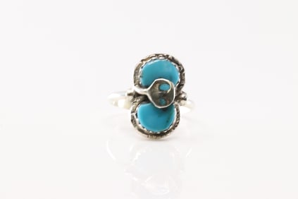 Native America Zuni Sterling Silver Turquoise Ring By Effie C.