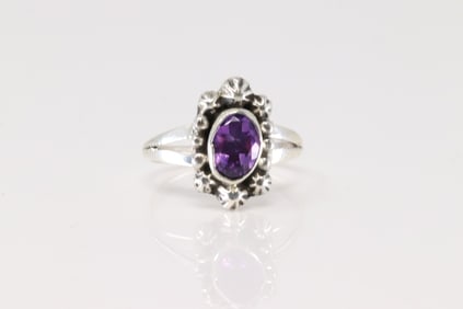 Native America Navajo Sterling Silver Purple Amethyts Ring By Mike Smith.