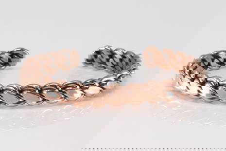 Native America Navajo Copper Bracelet Cuff By Elaine Tahe.: This is a Native America Navajo Copper Bracelet Cuff By Elaine Tahe.