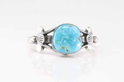 Native America Navajo Sterling Silver Kingman Turquoise Bracelet Cuff By Chimney Butte.