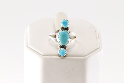 Native America Navajo Sterling Silver Turquoise Ring By Annette Martinez.