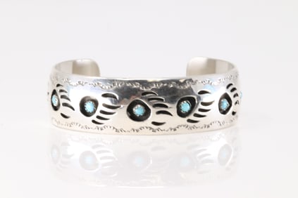 Native America Navajo Sterling Silver Bear Paw Turquoise Bracelet Cuff By Pearlene Spencer.