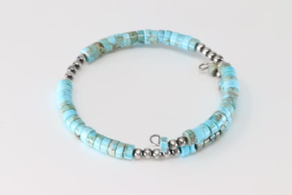 Native America Navajo Sterling Silver Turquoise / Pearl Beaded Stretch Bracelet.