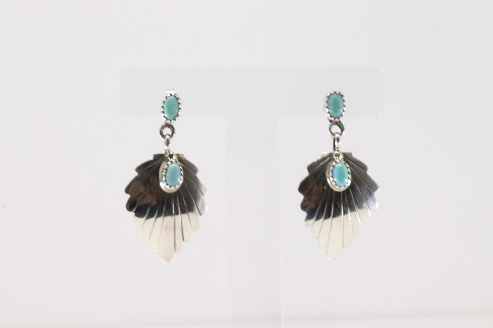 Native America Navajo Sterling Silver Turquoise Leaf Post Earring's By Genevieve Francisco.: This is a Native America Navajo Sterling Silver Turquoise Leaf Post Earring's By Genevieve Francisco.