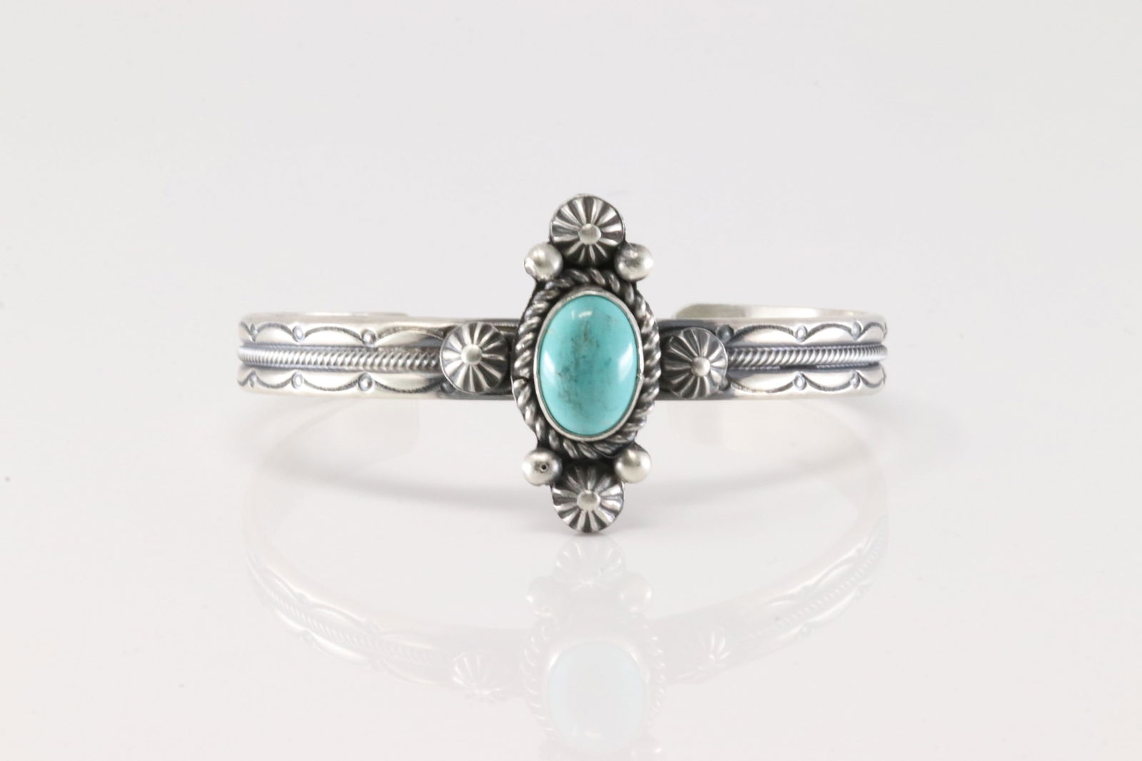 Native America Navajo Sterling Silver Kingman Turquoise Bracelet Cuff By M.C.: This is a Native America Navajo Sterling Silver Kingman Turquoise Bracelet Cuff By M.C.