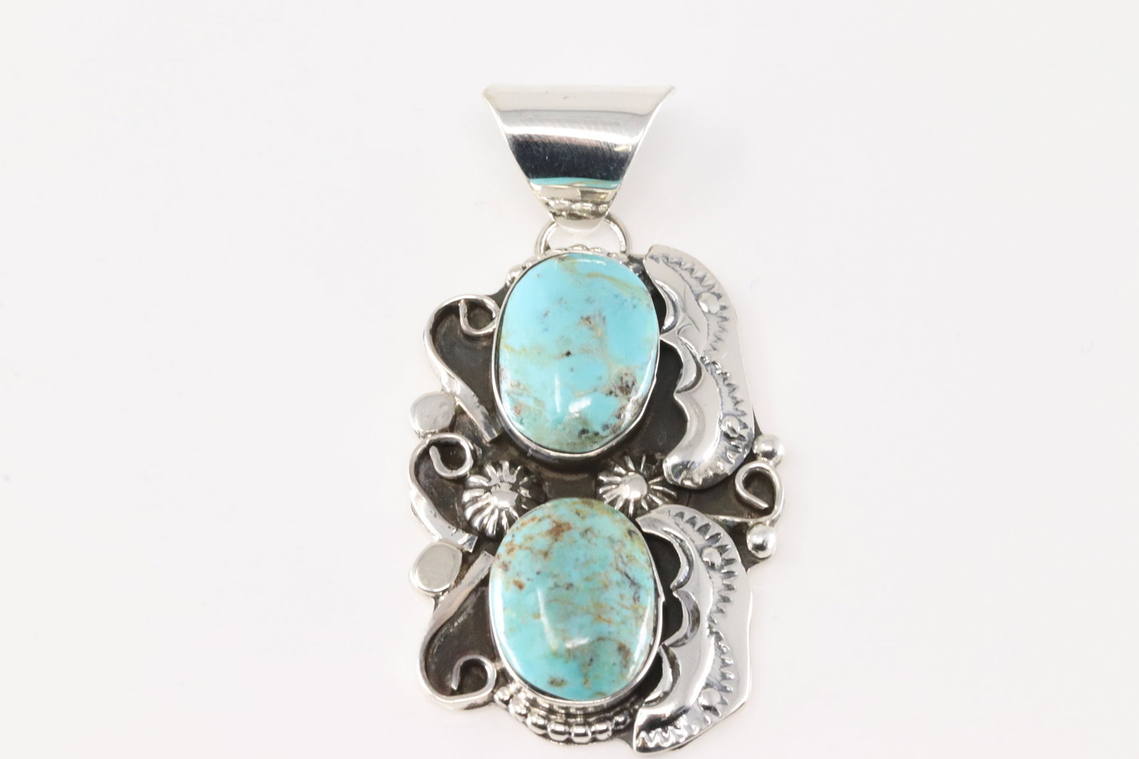 Native America Navajo Sterling Silver Turquoise Pendant By Jonathan Bahe.: This is a Native America Navajo Sterling Silver Turquoise Pendant By Jonathan Bahe.