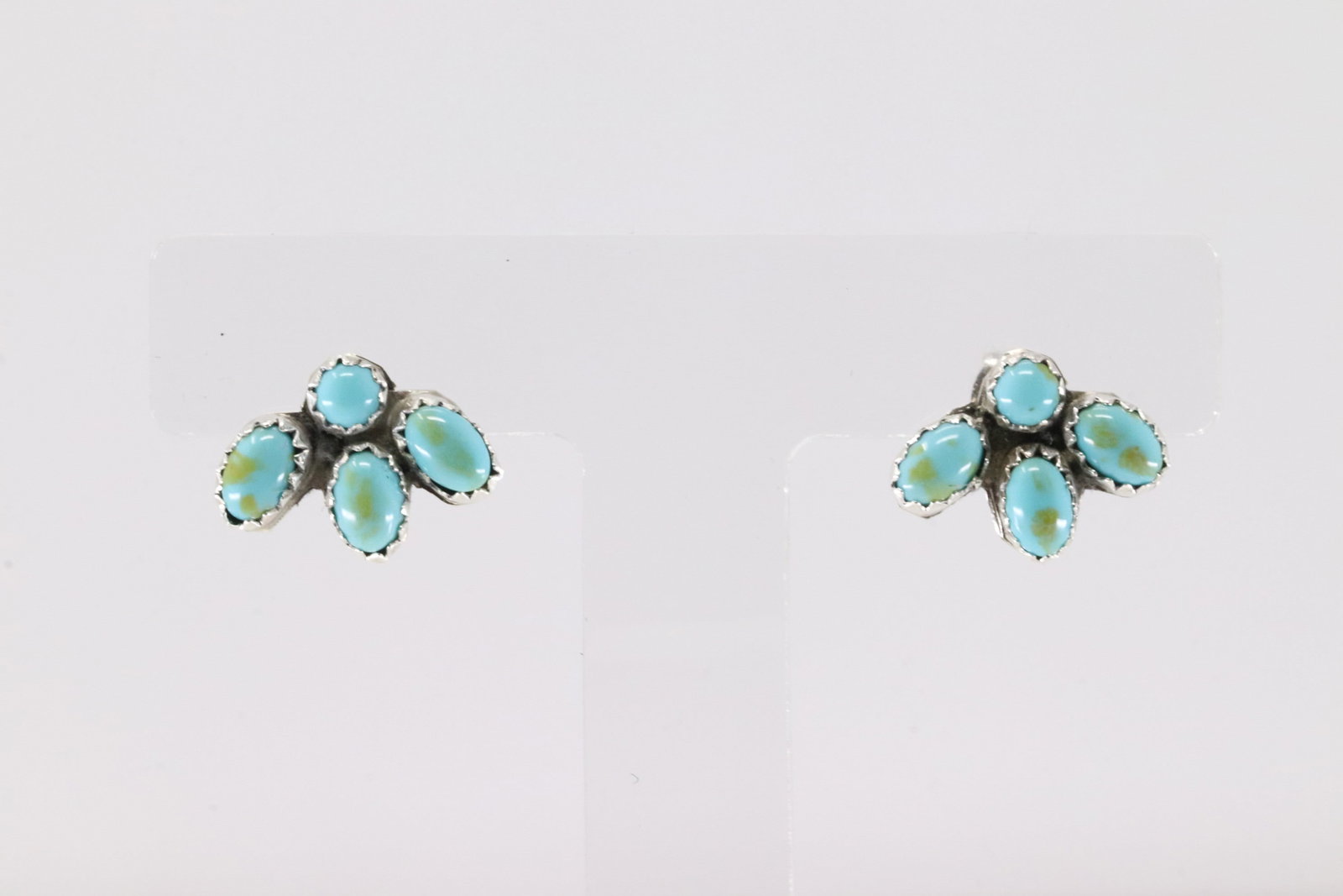 Native America Navajo Sterling Silver Turquoise Post Earring's By Sylvya Chee.: This is a Native America Navajo Sterling Silver Turquoise Post Earring's By Sylvya Chee.