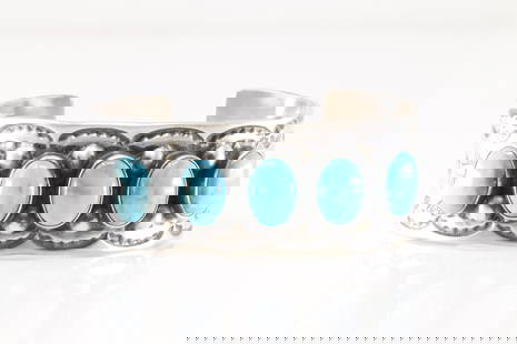 Native America Navajo Sterling Silver Kingman Turquoise Bracelet Cuff By Juan G.: This is a Native America Navajo Sterling Silver Kingman Turquoise Bracelet Cuff By Juan G.
