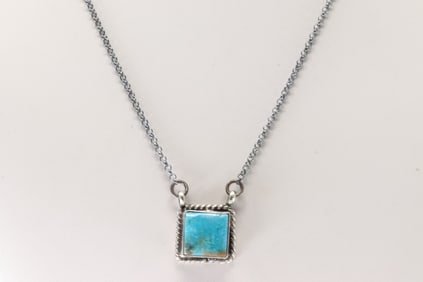 Native America Navajo Sterling Silver Kingman Turquoise Necklace By Judith Dixon.