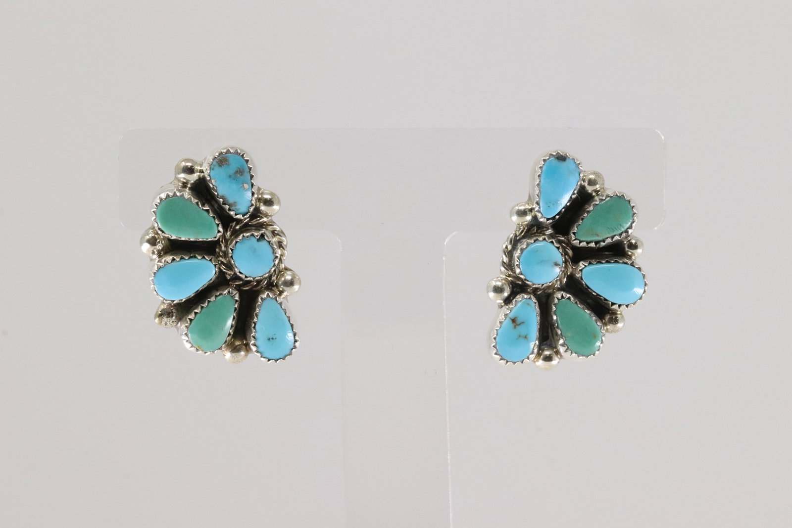 Native America Navajo Sterling Silver Kingman Turquoise Post Earring's By Alicia Wilson.: This is a Native America Navajo Sterling Silver Kingman Turquoise Post Earring's By Alicia Wilson.