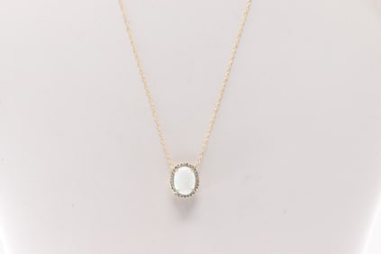 Opal & Diamond Pendant / Necklace 10Kt.