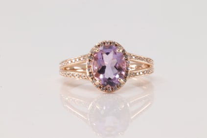 Amethyst & Diamond Ring 14Kt.