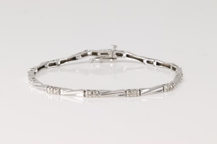 Elegant Diamond Bracelet 14Kt.