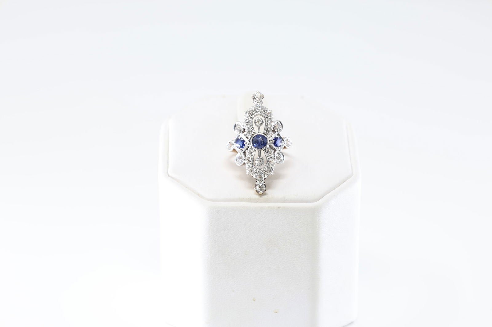 Art Deco Sapphire & Diamond Ring 14Kt. (1 of 4)