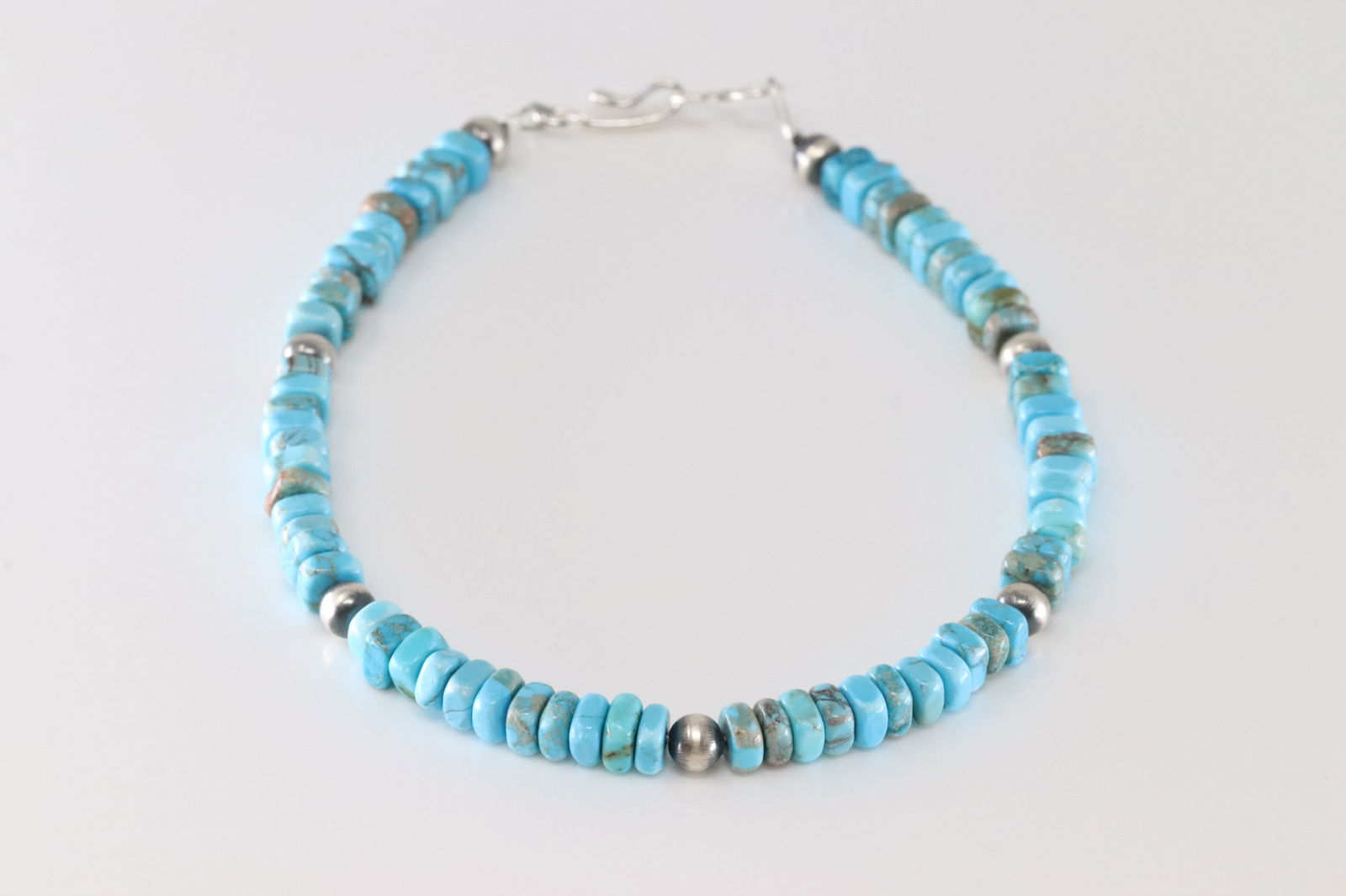 Native America Navajo Sterling Silver Turquoise Bracelet Link.