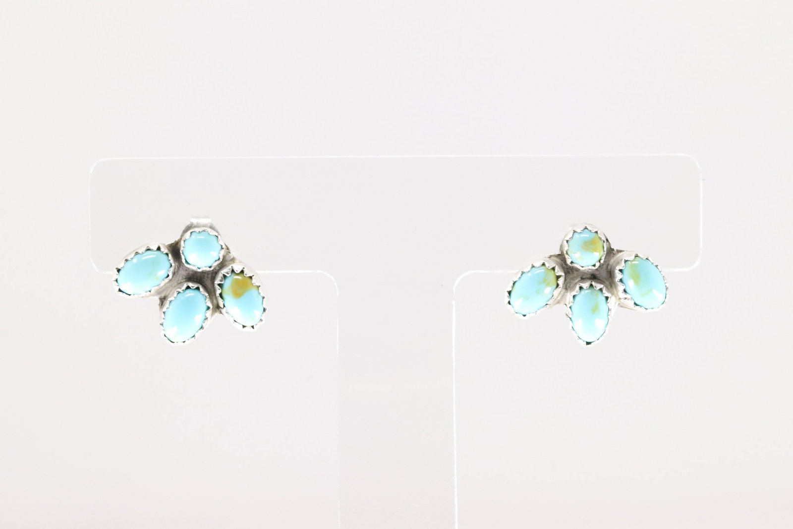 Native America Navajo Sterling Silver Turquoise Post Earring's By Sylvia Chee.: This is a Native America Navajo Sterling Silver Turquoise Post Earring's By Sylvia Chee.
