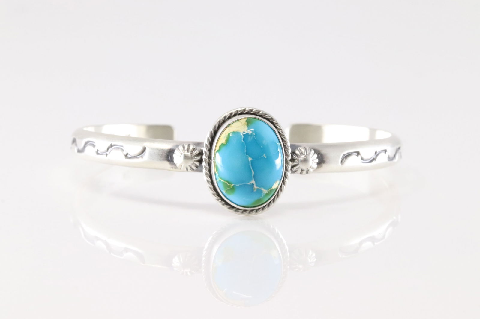 Native America Navajo Sterling Silver Sonora Gold Turquoise Bracelet Cuff By Samuel Yellowhair.: This is a Native America Navajo Sterling Silver Sonora Gold Turquoise Bracelet Cuff By Samuel Yellowhair.