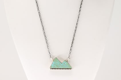 Native America Navajo Sterling Silver Kingman Turquoise Necklace By Augustine Largo.