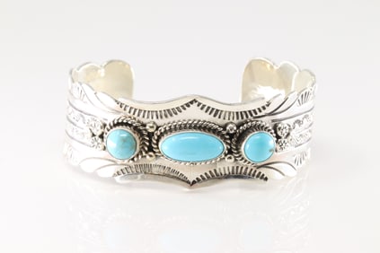 Native America Navajo Sterling Silver Kingman Turquoise Barcelet Cuff By Charlene Yazzie.