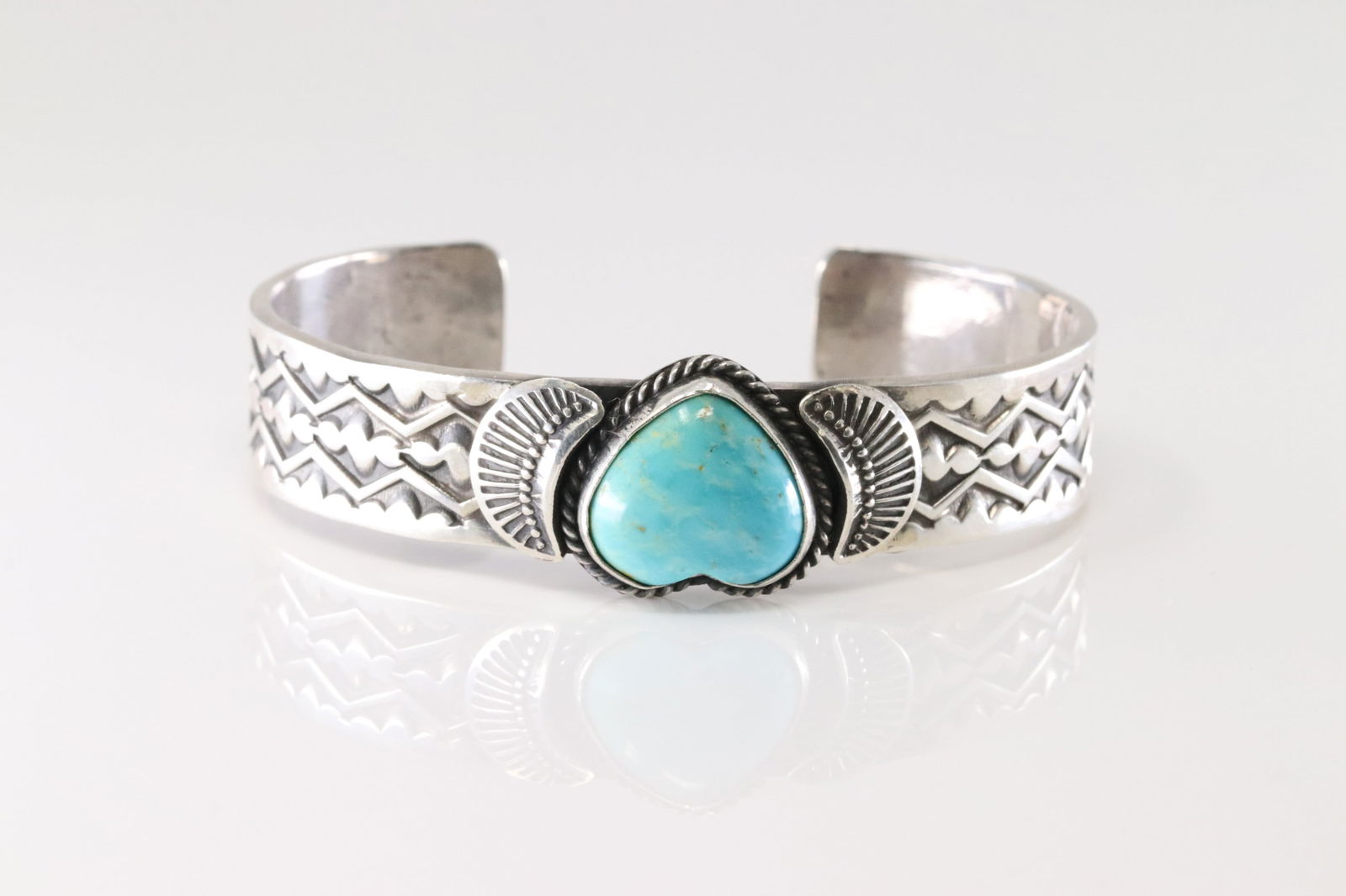 Native America Navajo Sterling Silver Kingman Turquoise Bracelet Cuff By Sunshine Reeves. (1 of 4)
