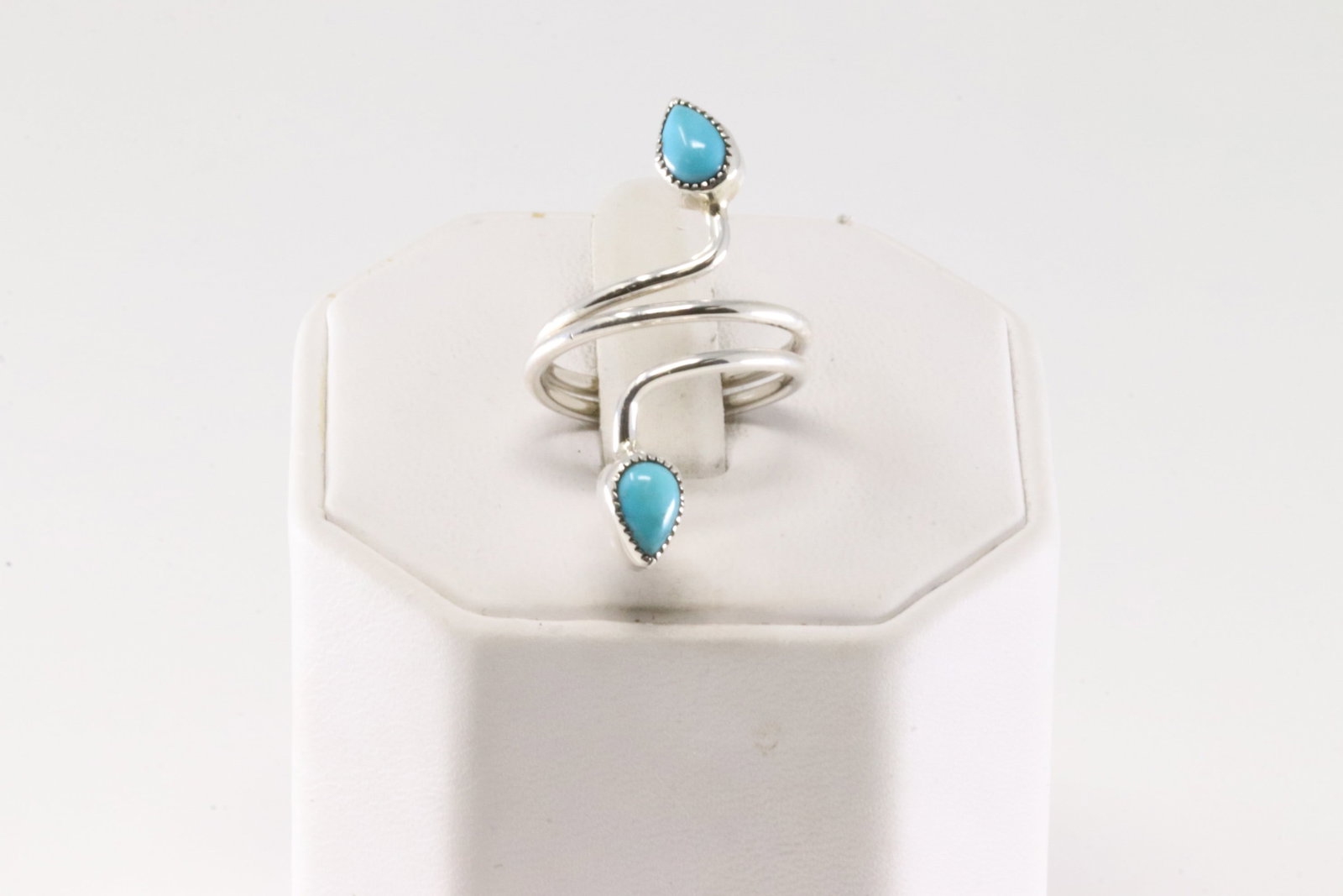 Native America Navajo Sterling Silver Turquoise Ring By Myra Benally.: This is a Native America Navajo Sterling Silver Turquoise Ring By Myra Benally. Ring size: 7.50.