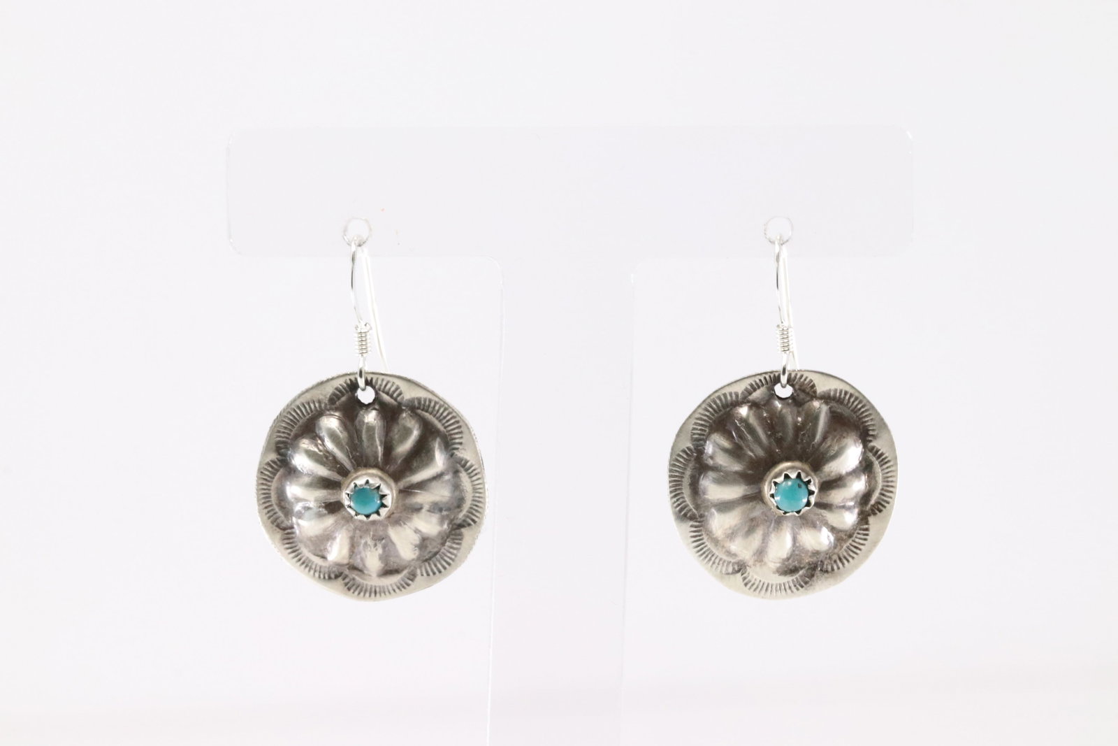 Native America Navajo Sterling Silver Turquoise Dangling Earring's By Joan & Ryan Begay.: This is a Native America Navajo Sterling Silver Turquoise Dangling Earring's By Joan & Ryan Begay.