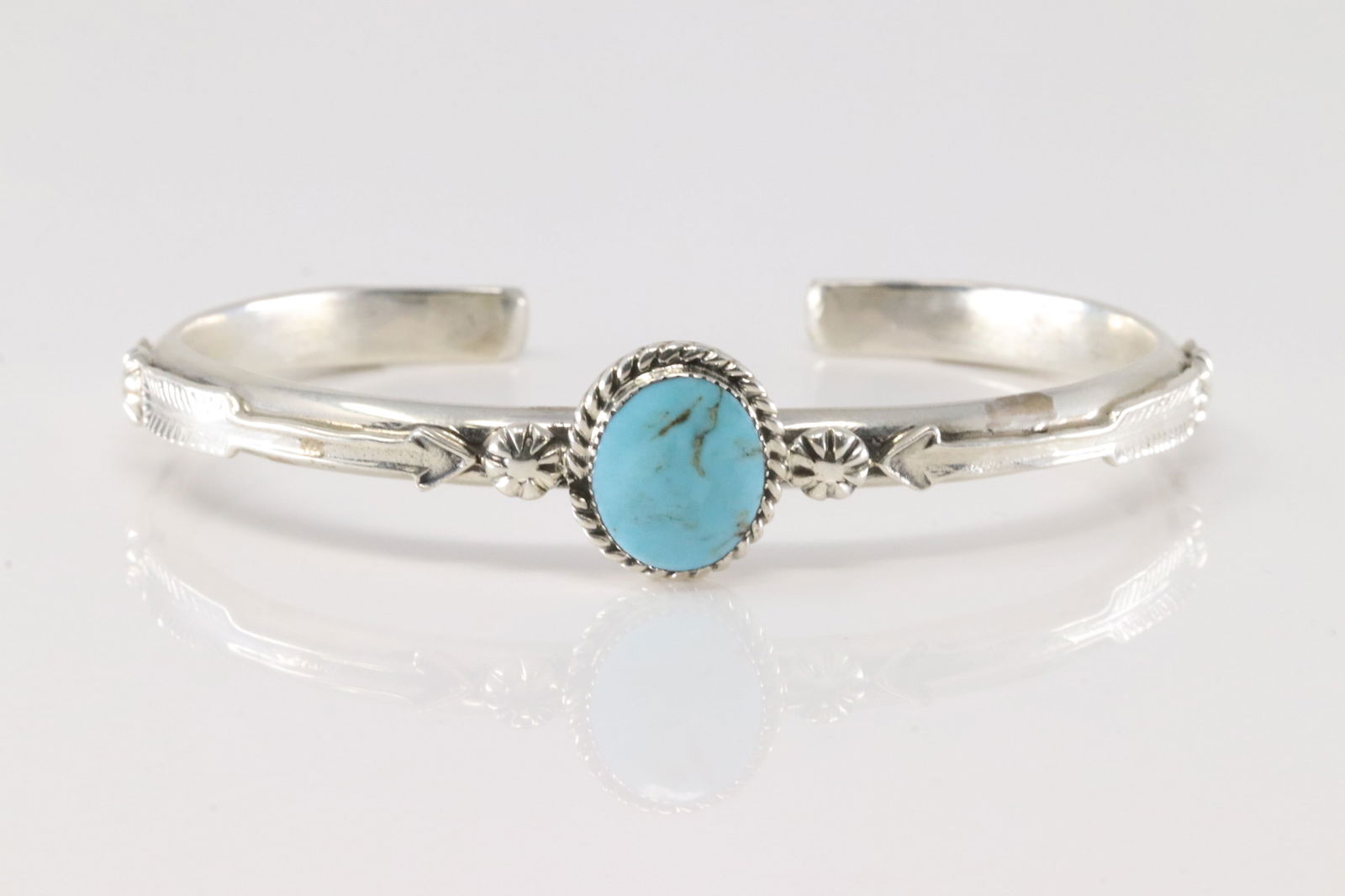 Native America Navajo Sterling Silver Turquoise Bracelet Cuff By Brandon Belin.: This is a Native America Navajo Sterling Silver Turquoise Bracelet Cuff By Brandon Belin.