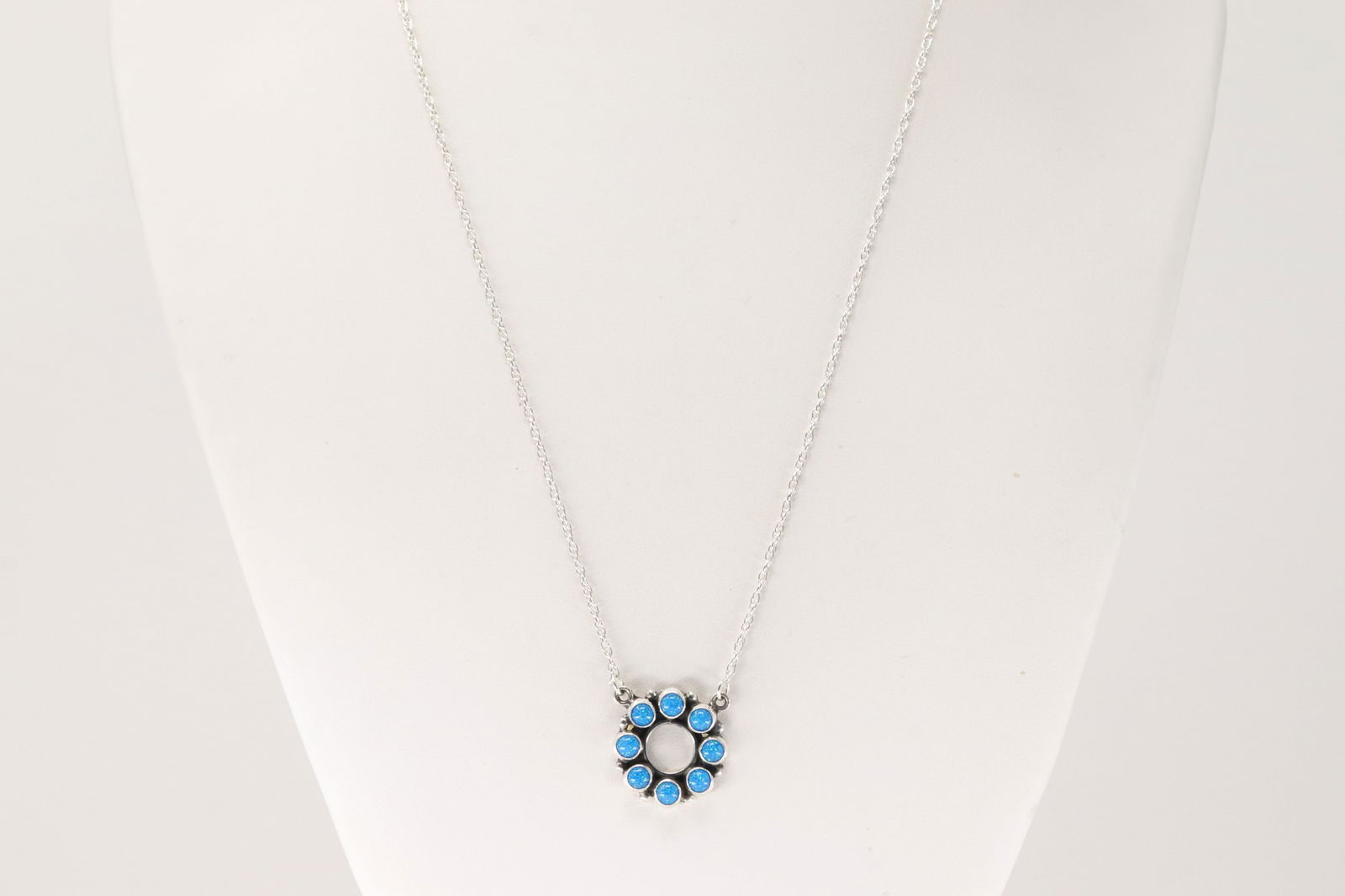 Native America Navajo Sterling Silver Blue Opal Necklace. (1 of 4)
