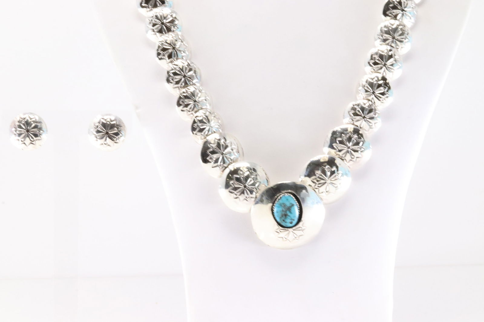 Native America Navajo Sterling Silver Turquoise / Stamped Beaded Necklace & Earring's Set By Carol: This is a Native America Navajo Sterling Silver Turquoise / Stamped Beaded Necklace & Earring's Set By Carol Smith. Necklace length: 24.00"