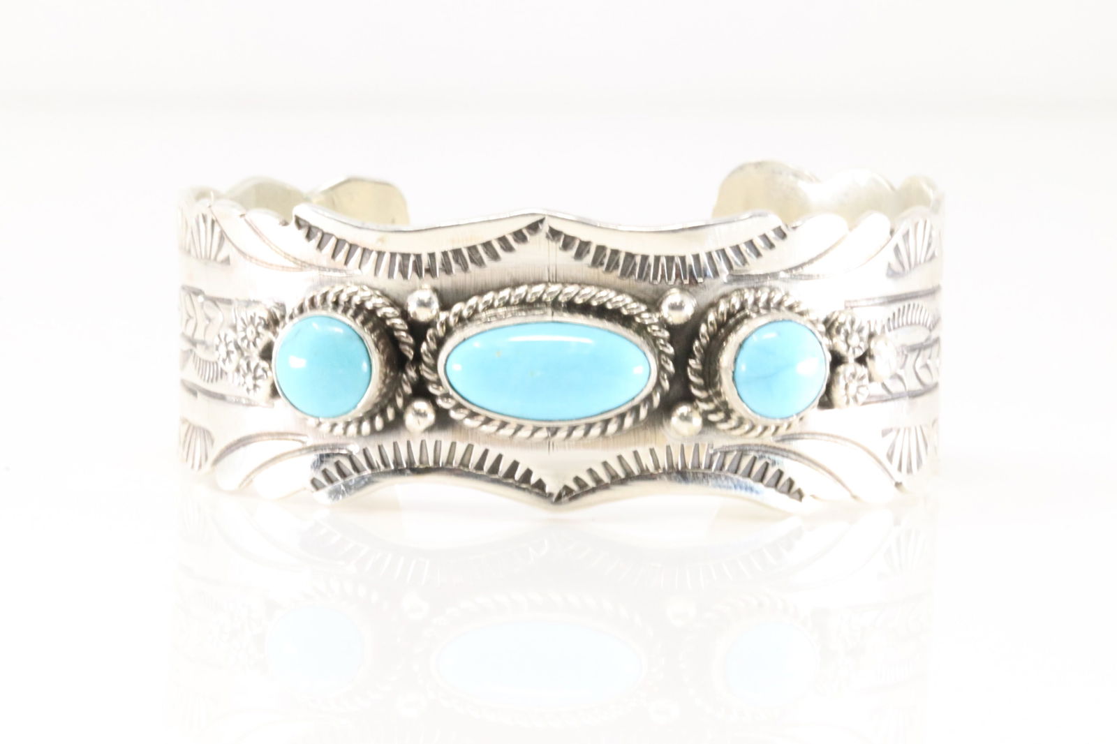 Native America Navajo Sterling Silver Kingman Turquoise Bracelet Cuff By Charlene Yazzie.: This is a Native America Navajo Sterling Silver Kingman Turquoise Bracelet Cuff By Charlene Yazzie.