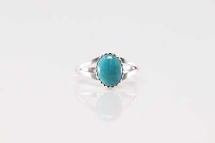 Native America Navajo Sterling Silver Turquoise Ring By Jerold Joe.