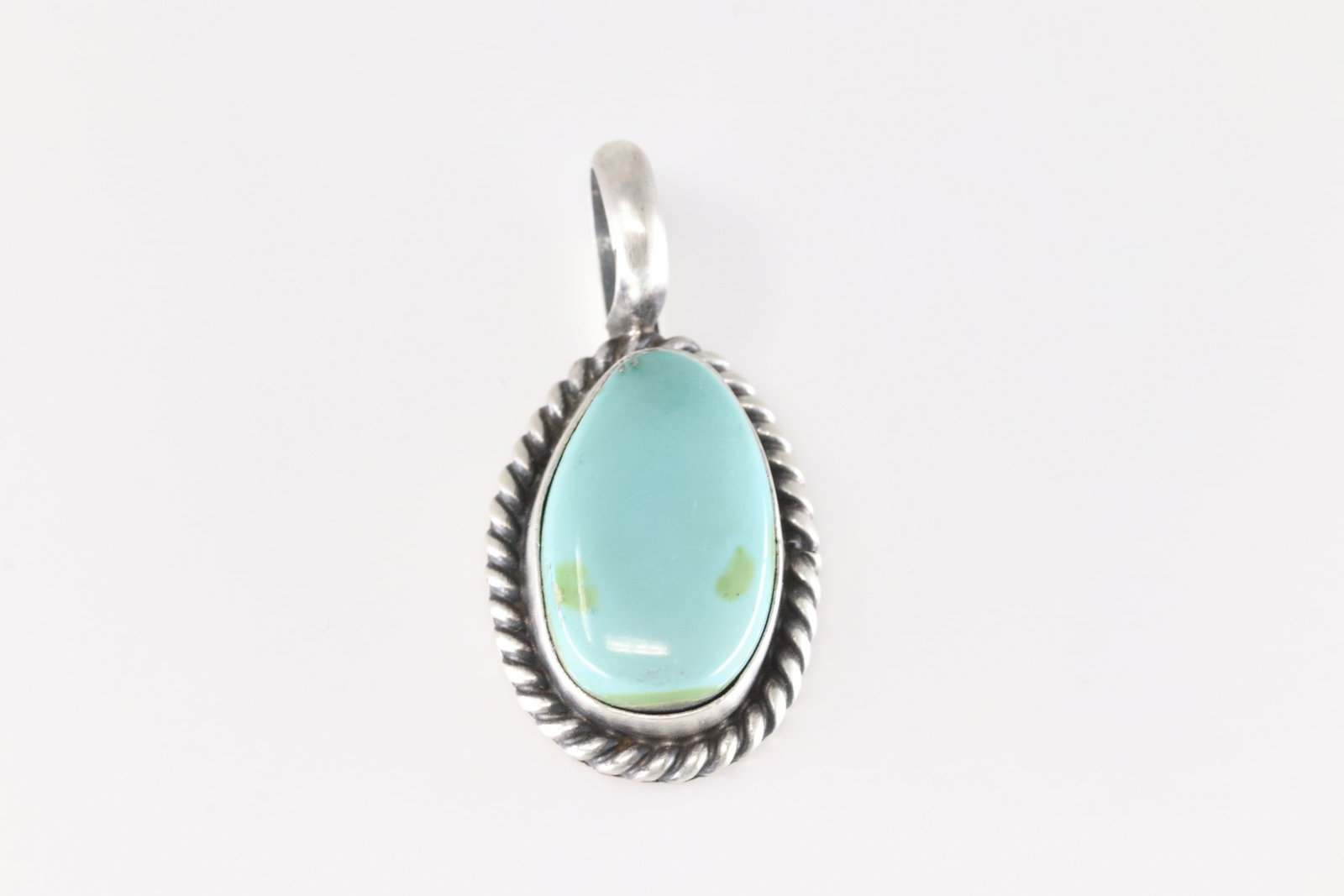 Native America Navajo Sterling Silver Sonora Pendant By Johnny Dixon.: This is a Native America Navajo Sterling Silver Sonora Pendant By Johnny Dixon.
