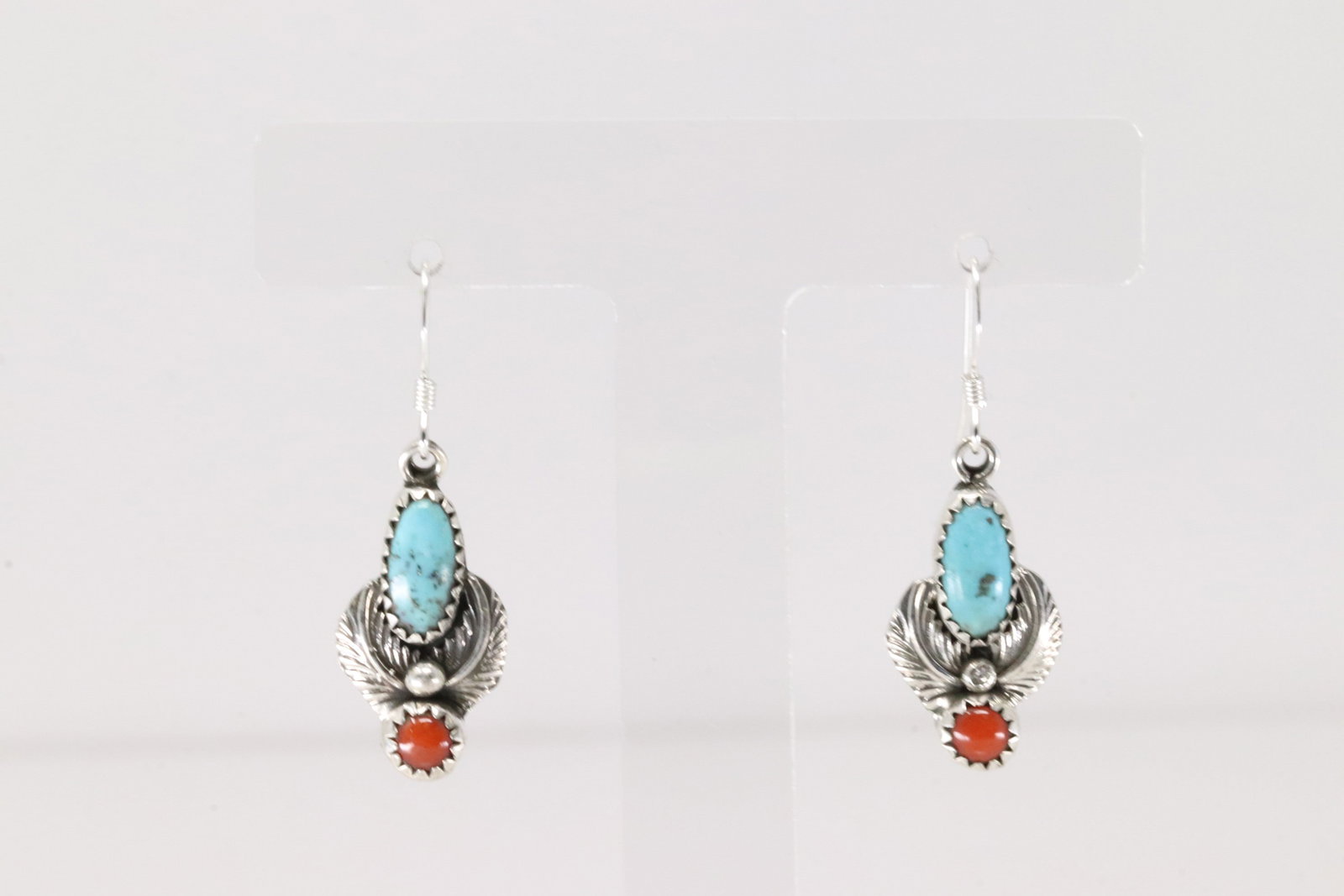 Native America Navajo Sterling Silver Coral & Turquoise Dangling Earring's By Robert Martinez.: This is a Native America Navajo Sterling Silver Coral & Turquoise Dangling Earring's By Robert Martinez.