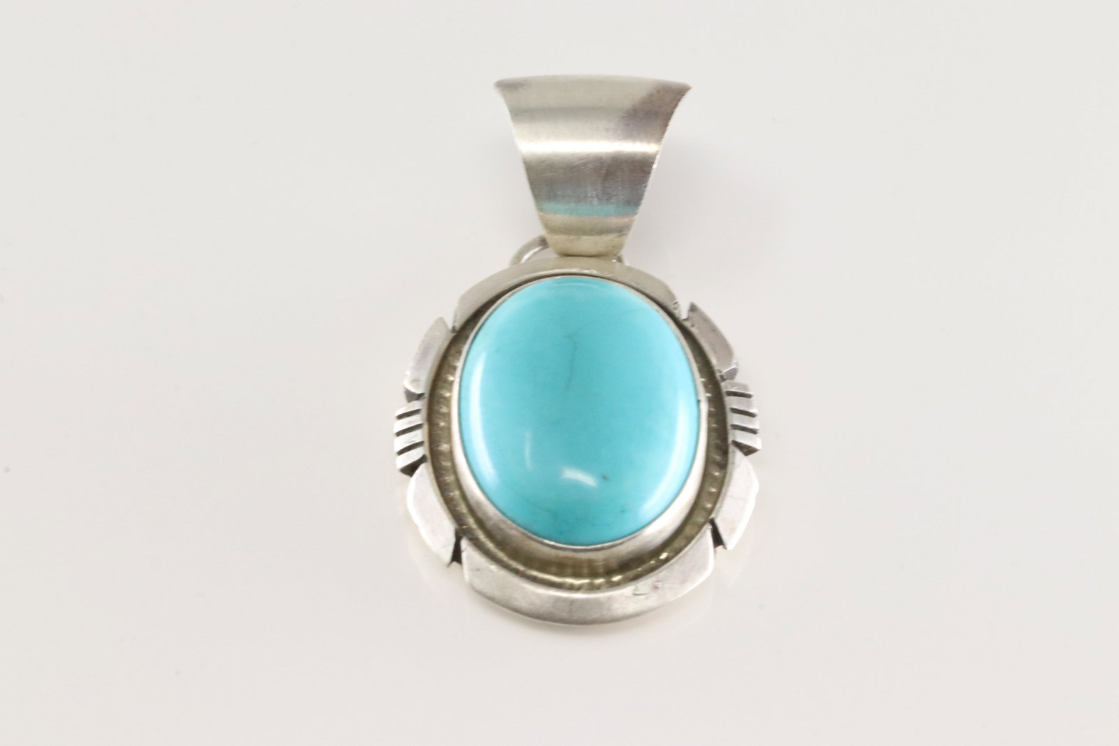 Native America Navajo Sterling Silver Kingman Turquoise Pendant By Alfred Martinez.: Thisis a Native America Navajo Sterling Silver Kingman Turquoise Pendant By Alfred Martinez.