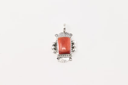 Native America Navajo Sterling Silver Spiny Oyster Pendant By Charlene Yazzie.