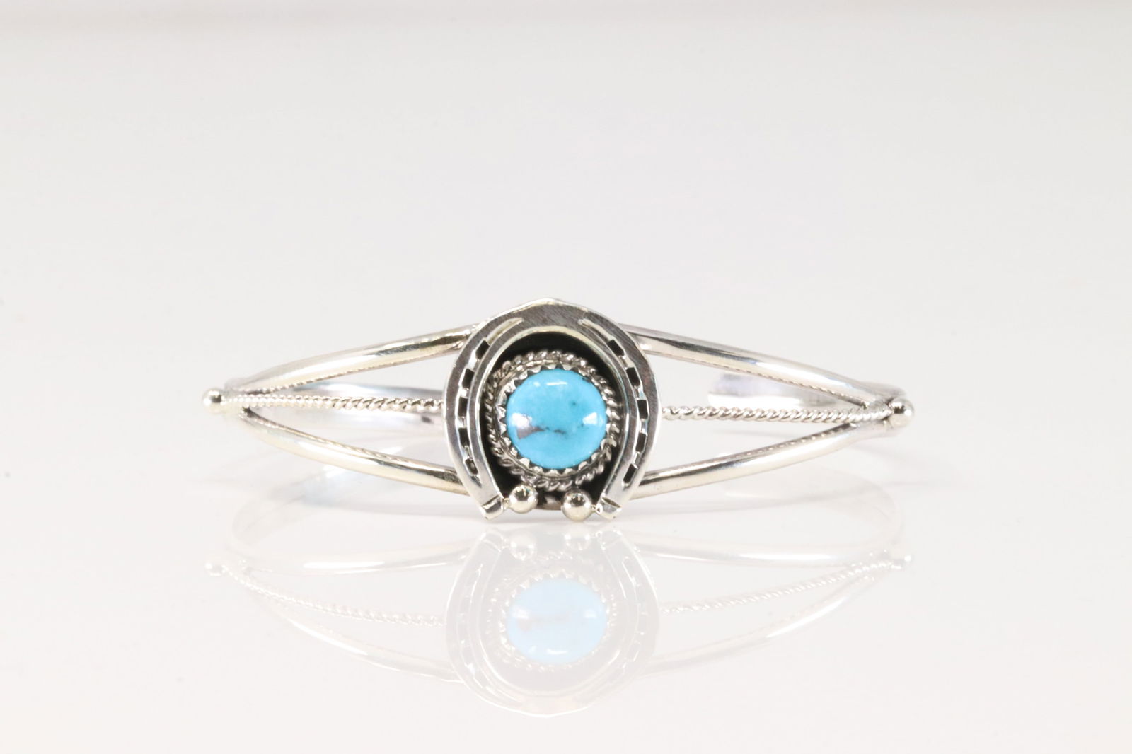 Native America Navajo Sterling Silver Turquoise Naja Bracelet Cuff By Letricia largo.: This is a Native America Navajo Sterling Silver Turquoise Naja Bracelet Cuff By Letricia largo.