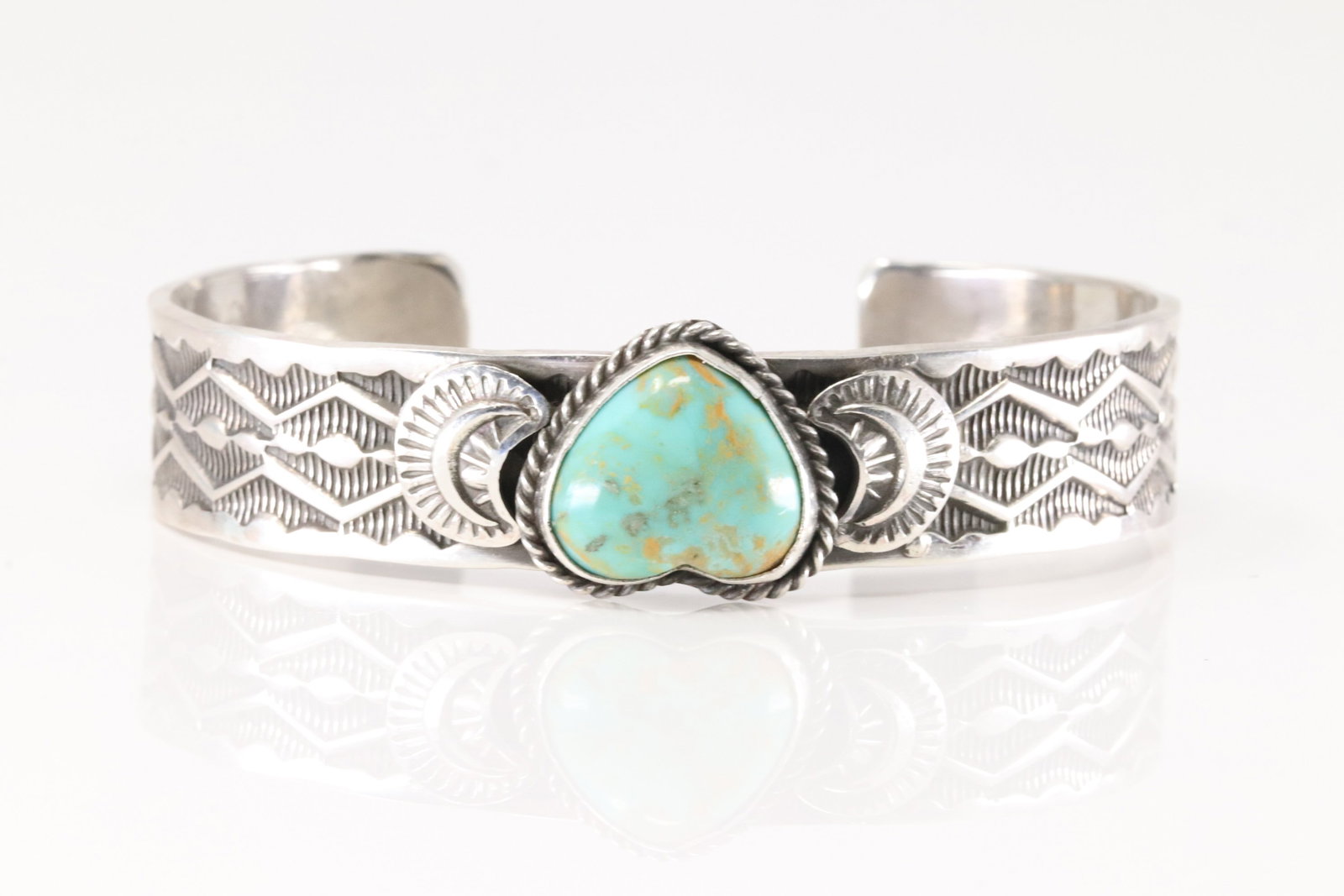 Native America Navajo Sterling Silver Kingman Turquoise Heart Bracelet Cuff By Sunshine Reeves. (1 of 4)