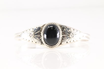Native America Navajo Sterling Silver Black Onyx Bracelet Cuff By Renee Yazzie.