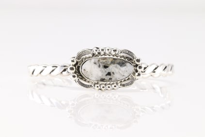 Native America Navajo Sterling Silver White Buffalo Bracelet Cuff By Leroy Silversmith.