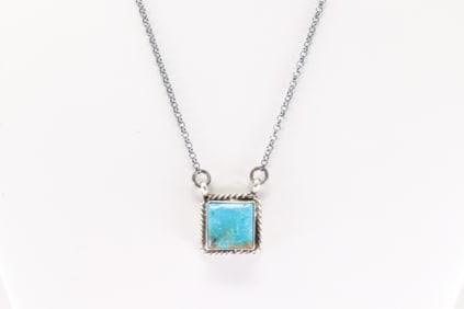 Native America Navajo Sterling Silver Kingman Turquoise Necklace By Judith Dixon.