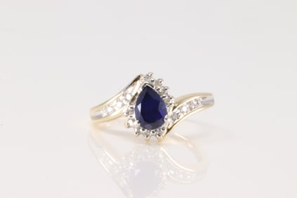 Sapphire & Diamond Ring 14Kt.