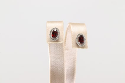 Garnet & Diamond Stud Earring 10kt.