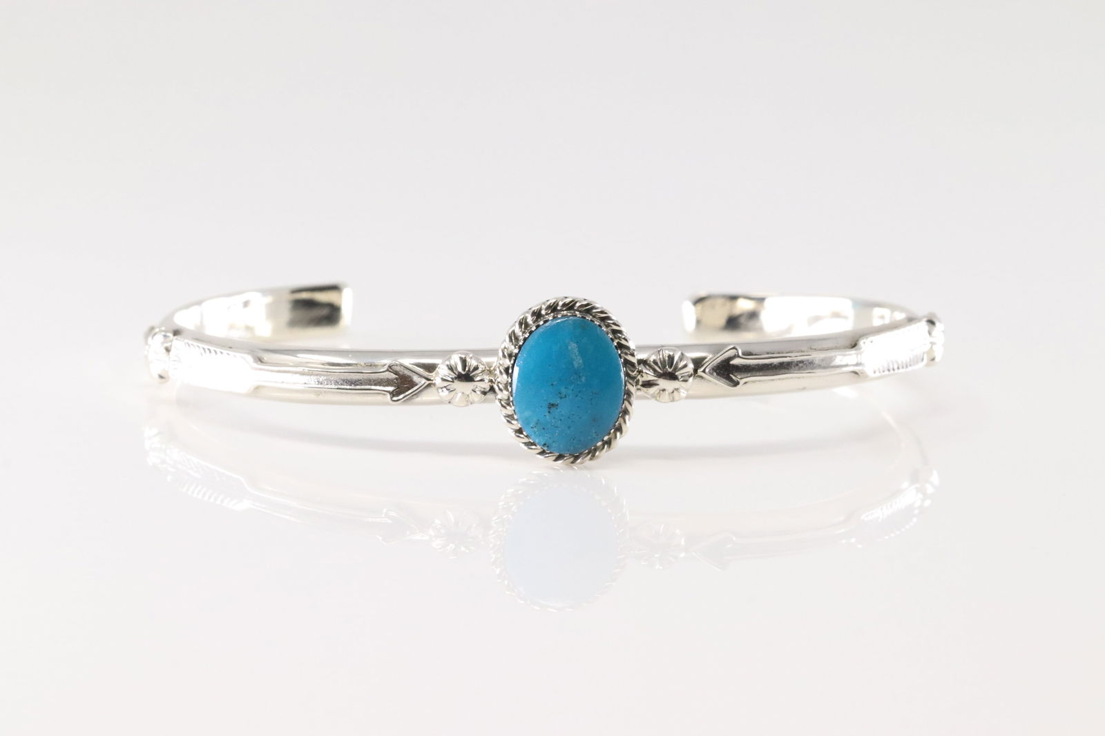 Native America Navajo Sterling Silver Turquoise Bracelet Cuff By Brandon Belin.: This is a Native America Navajo Sterling Silver Turquoise Bracelet Cuff By Brandon Belin.