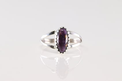Native America Navajo Sterling Silver Purple Spiny Oyster Ring By Robertson Martinez.