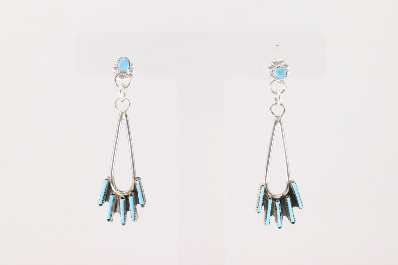 Native America Zuni Sterling Silver Turquoise Post / Dangling Earring's.: This is a Native America Zuni Sterling Silver Turquoise Post / Dangling Earring's.