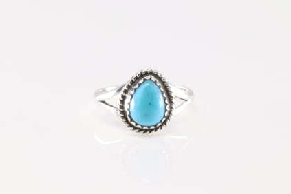 Native America Navajo Sterling Silver Turquoise Ring By Judy Largo.