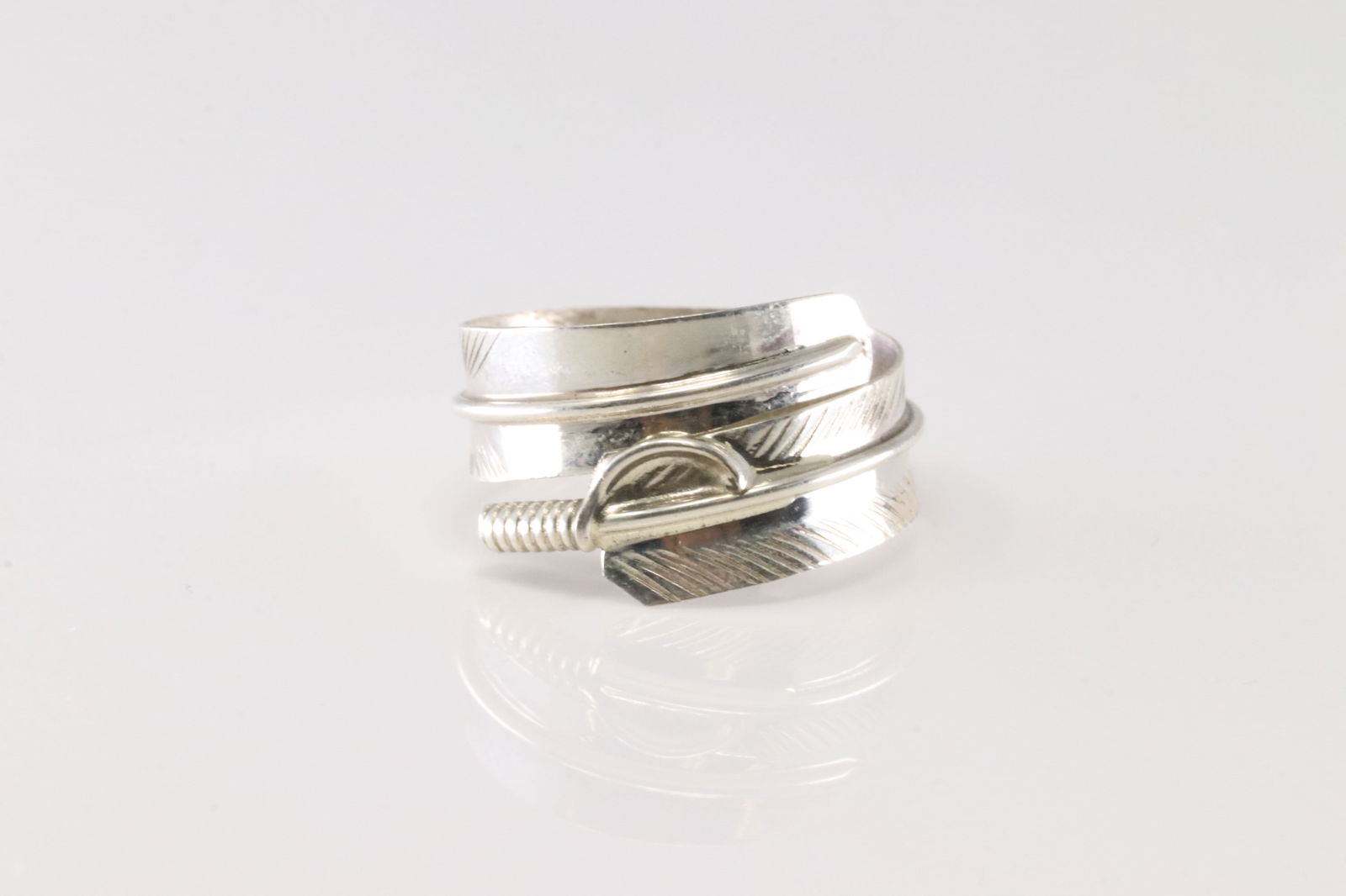 Native America Navajo Sterling Silver Feather Ring By Aaron Davis. (1 of 3)