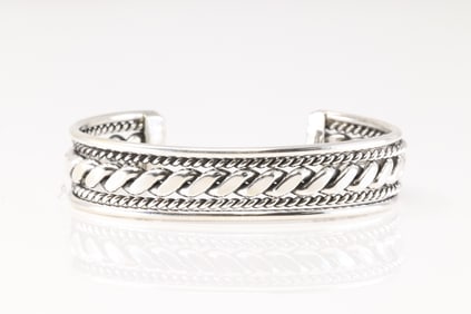 Native America Navajo Sterling Silver Solid Bracelet Cuff By Elaine Tahe.